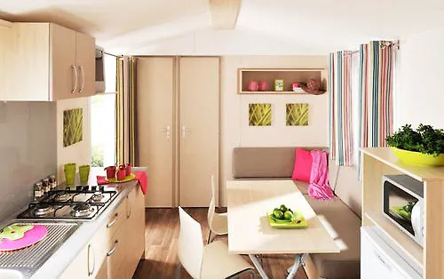 Azur Soleil - Les Pins Maritimes - Campground Costebelle France